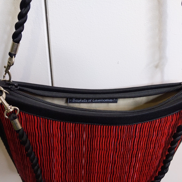 Unique red straw boat purse satin Cambodia Kim Ang - Picture 3 of 6